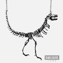 collier pendentif dinosaure noir
