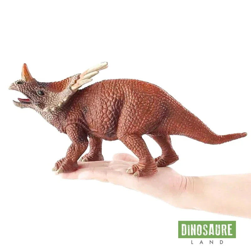 figurine dinosaure jouet triceratops