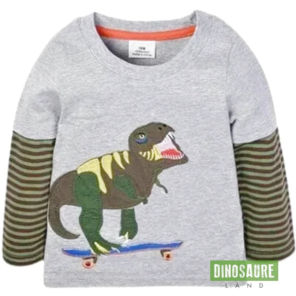 t shirt dinosaure skateboard